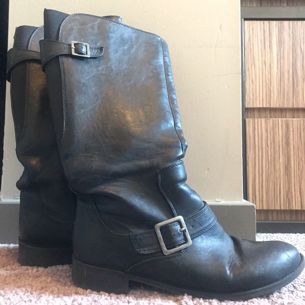 Black riding boots